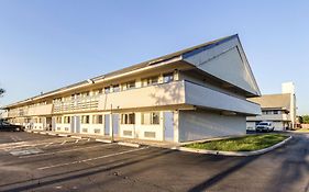 Motel 6-Grove City, Oh